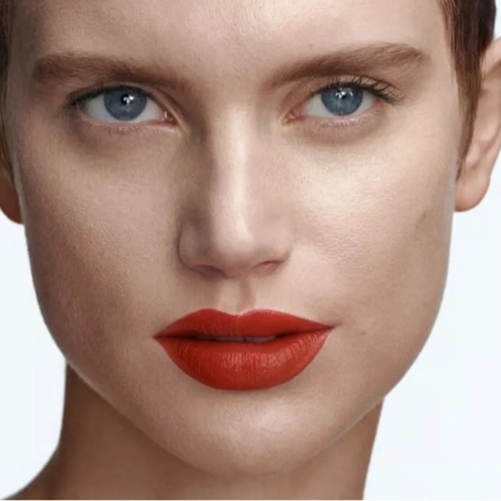 Byredo Flamboyant Red Lipstick - Picture 4 of 6